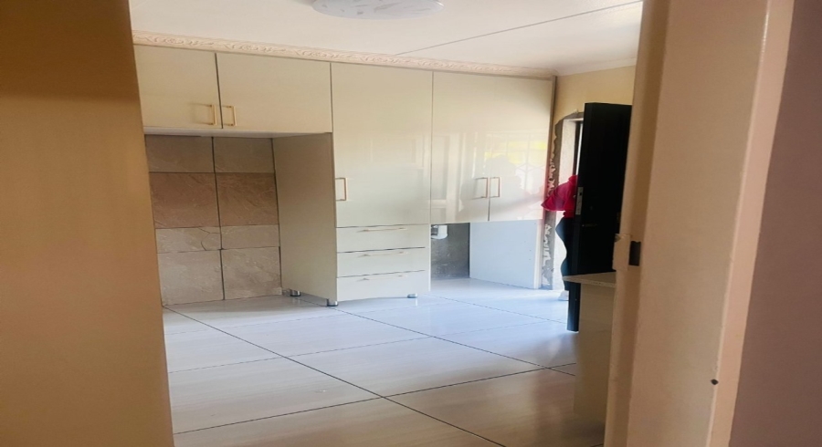 To Let 3 Bedroom Property for Rent in Rustenburg North North West